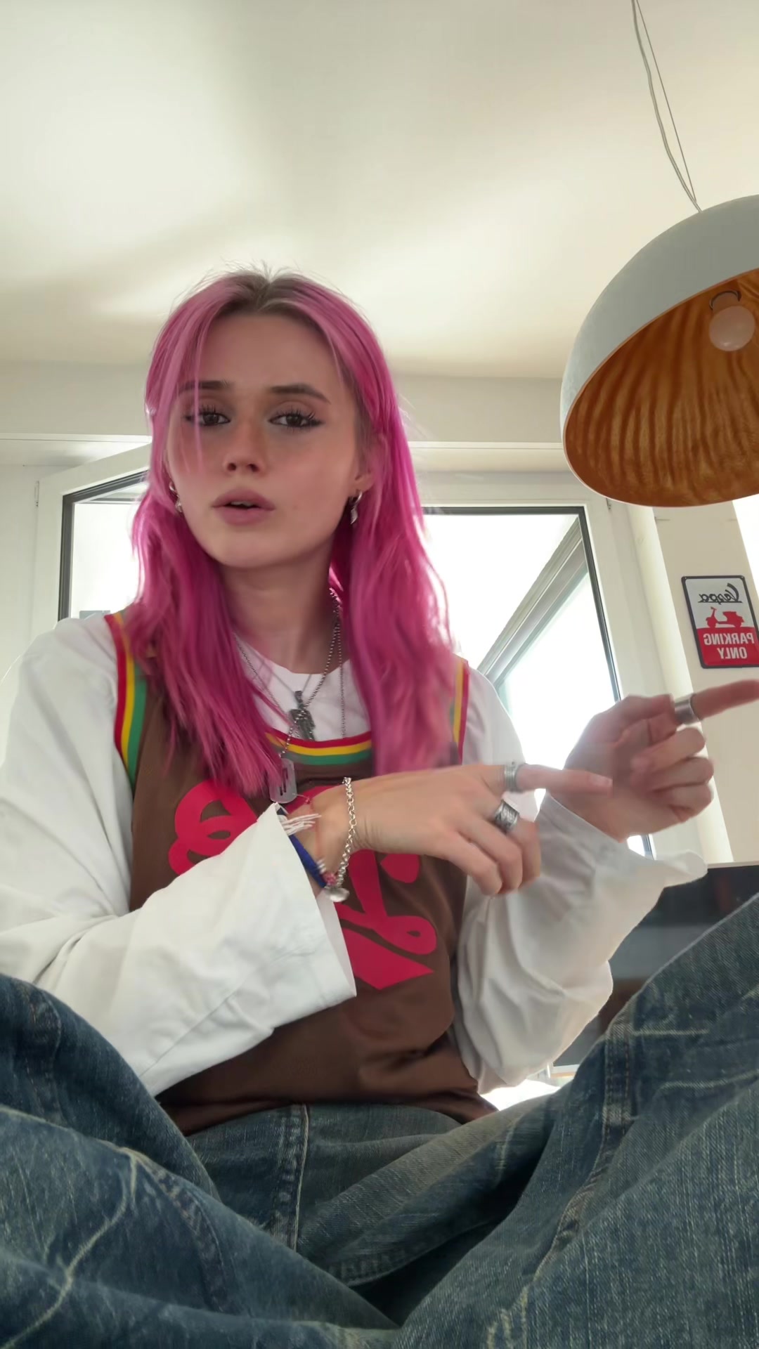 @anni