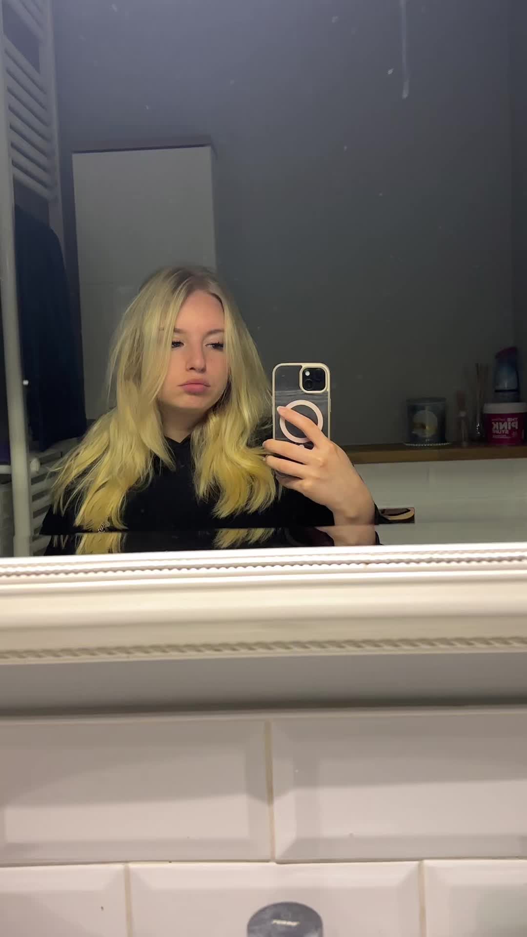 @💋🖤