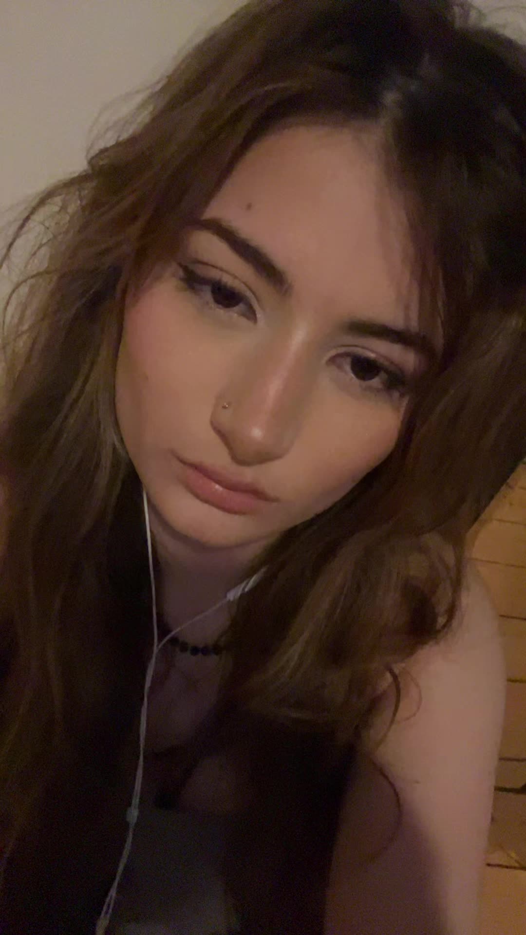 @lara1zel