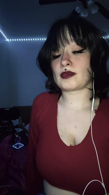 @Nazzy🤍