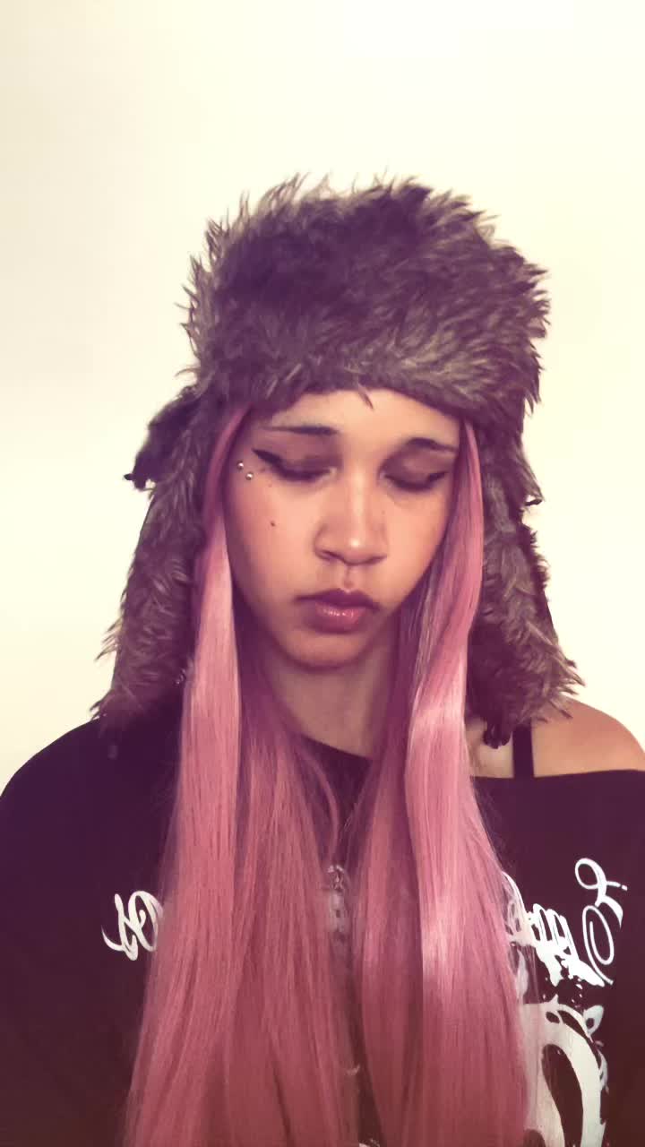 @Alena𒉭