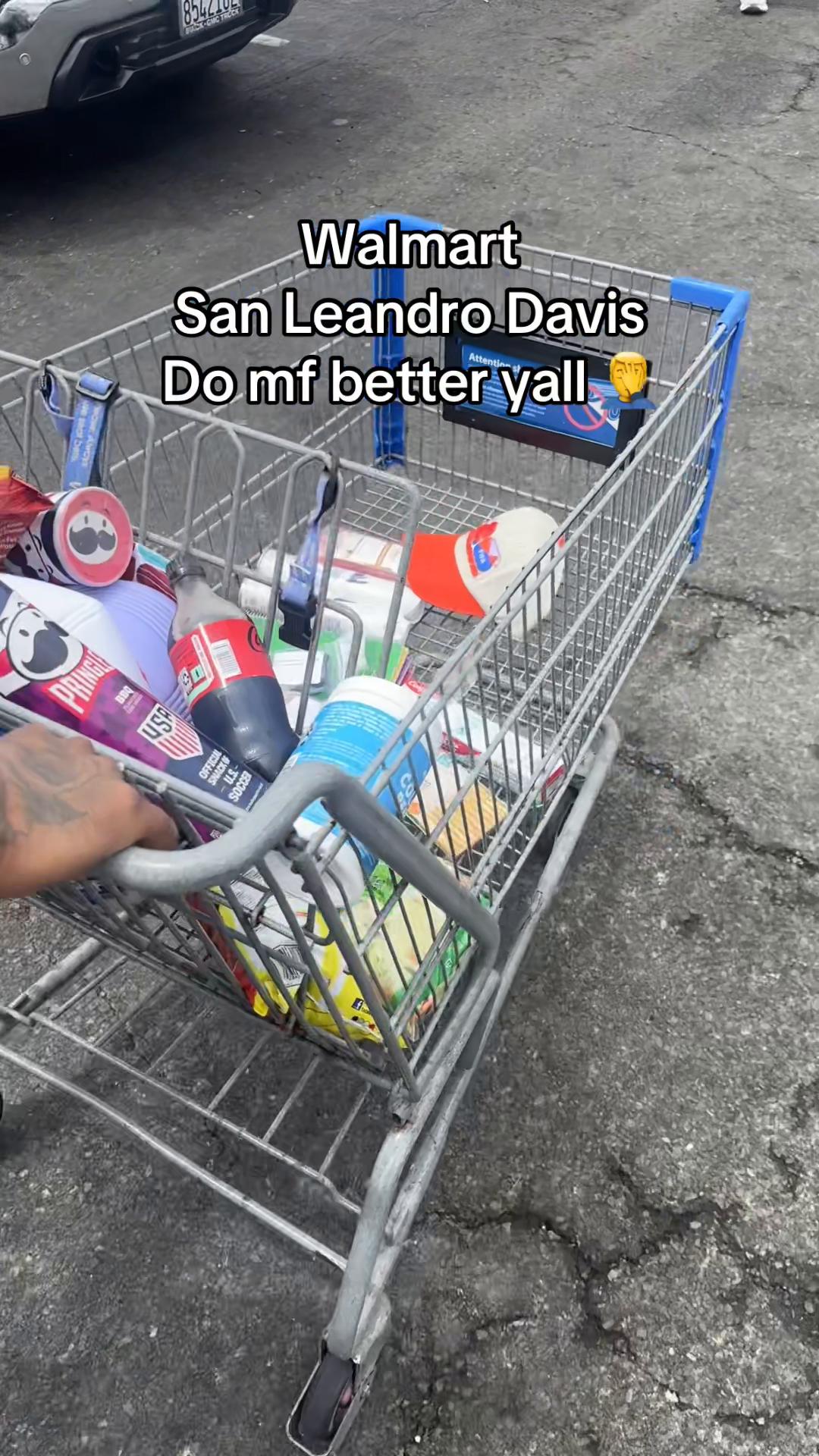 @Y0L3B011