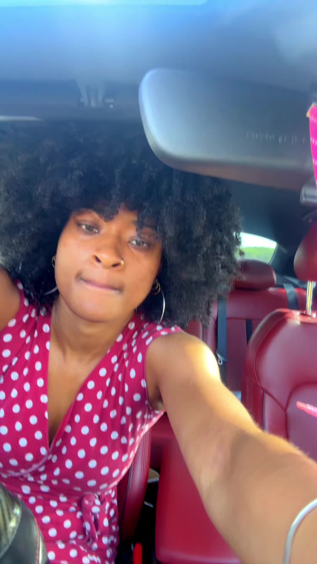 @CurlyHairToya