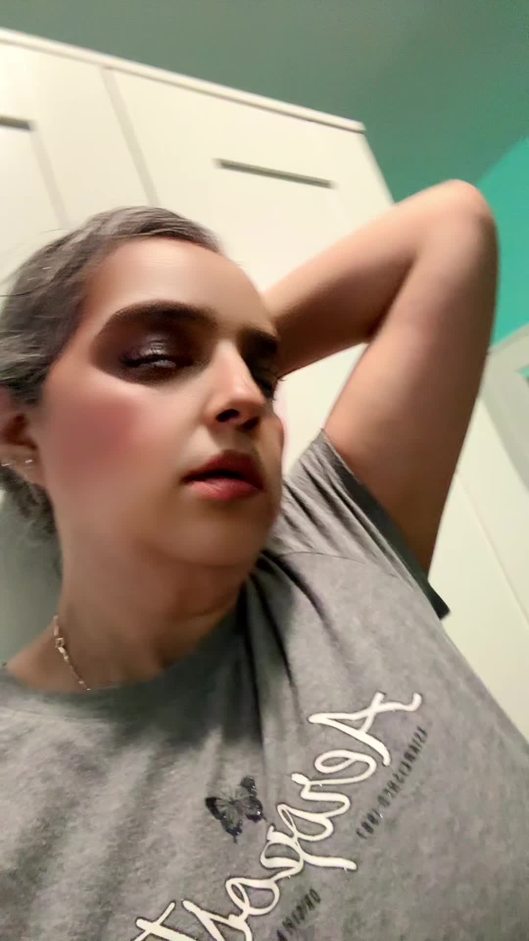 @Aɳԃɾҽ&alpha;738🛼🛼💖💖👍🏼