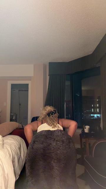 @MonieMo
