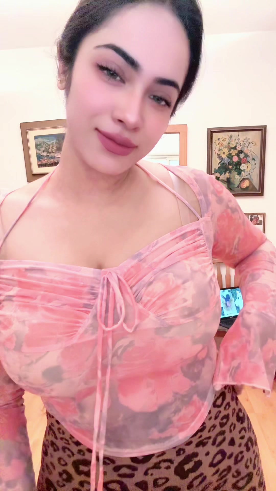 @Naisha