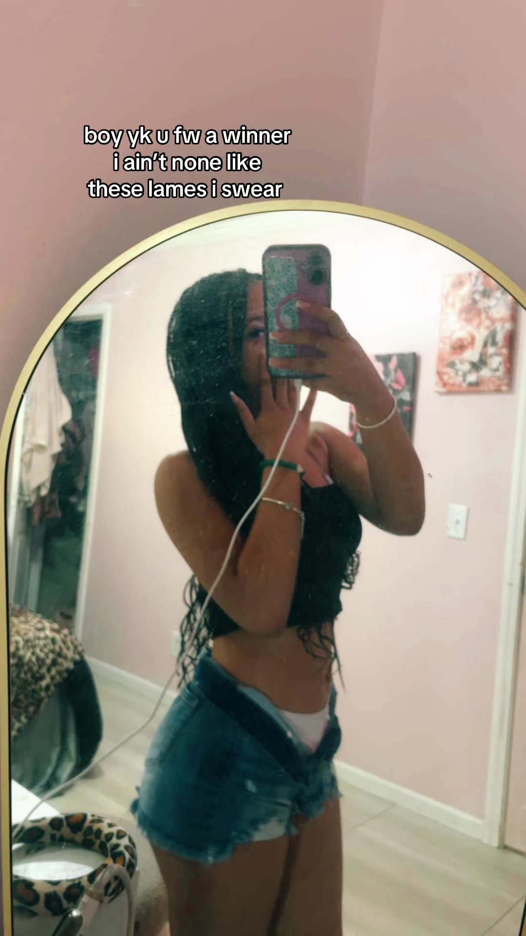 @𝗌𝗁𝖺𝗇𝗂𝖺𝗅𝖾𝗂𝗀𝗁