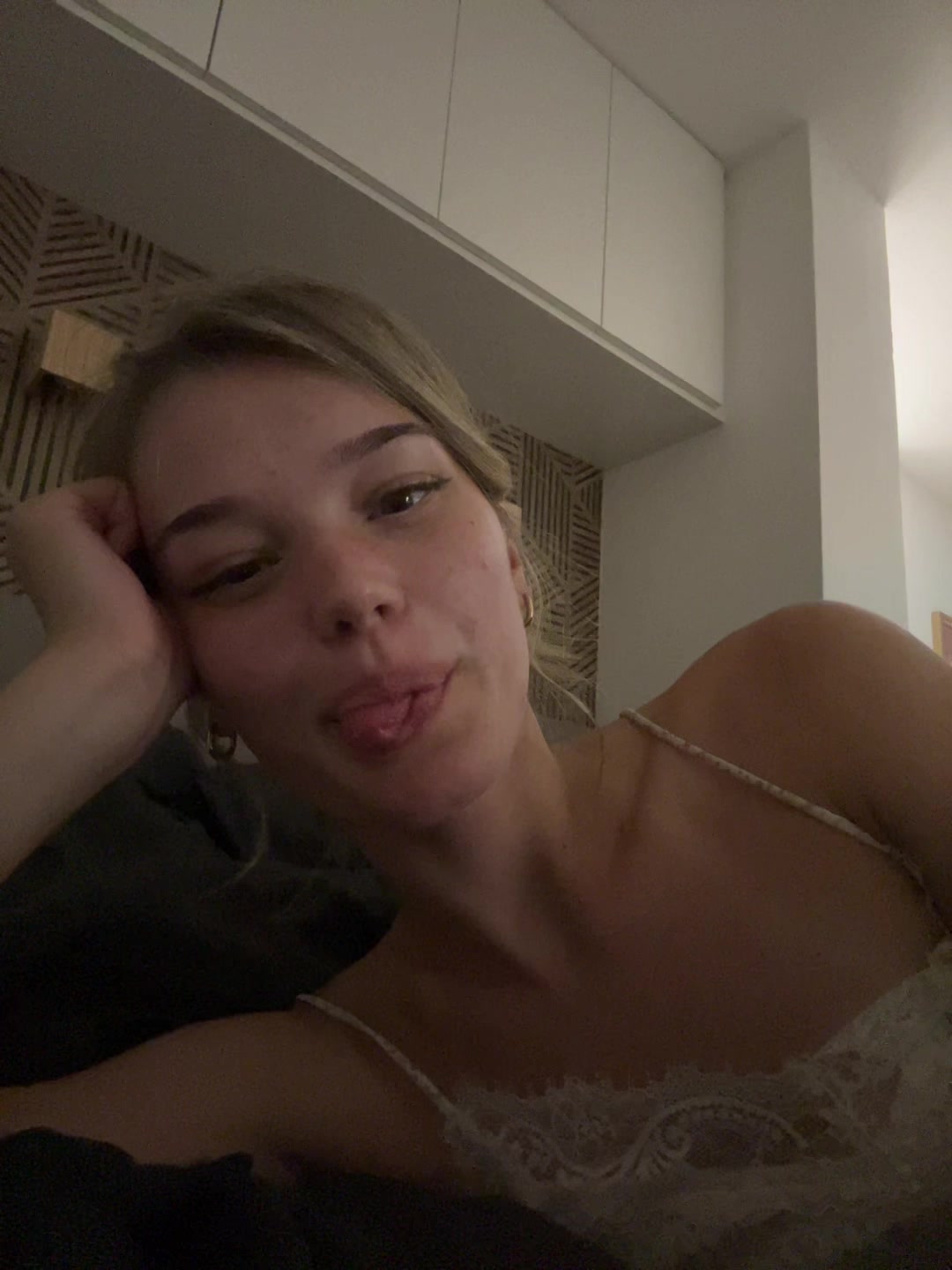 @GG ®