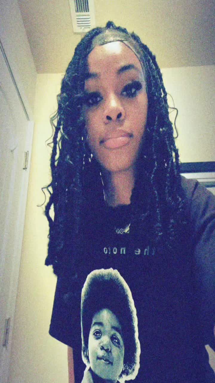 @chilll im not real hehe