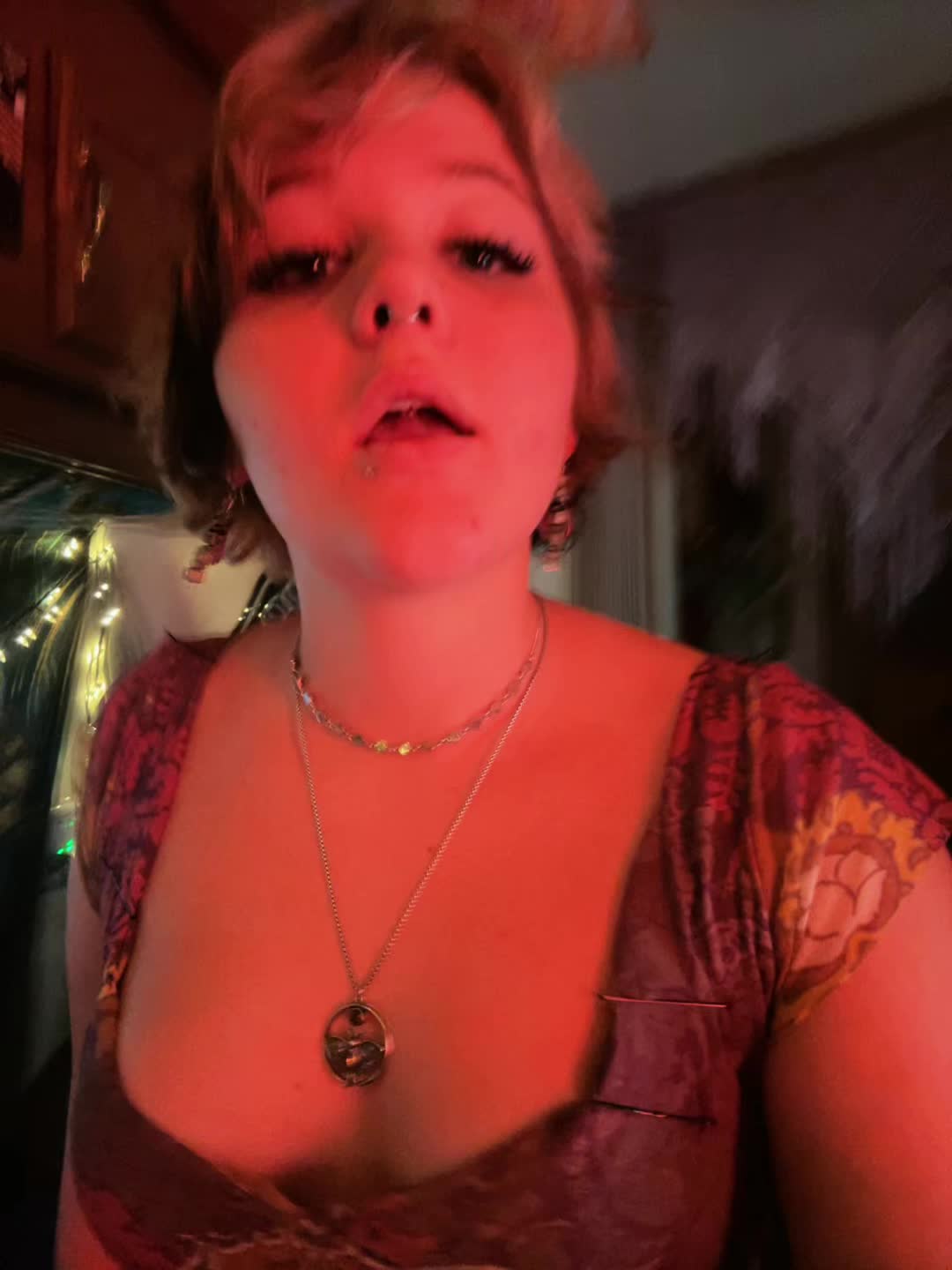 @kayla☮︎︎