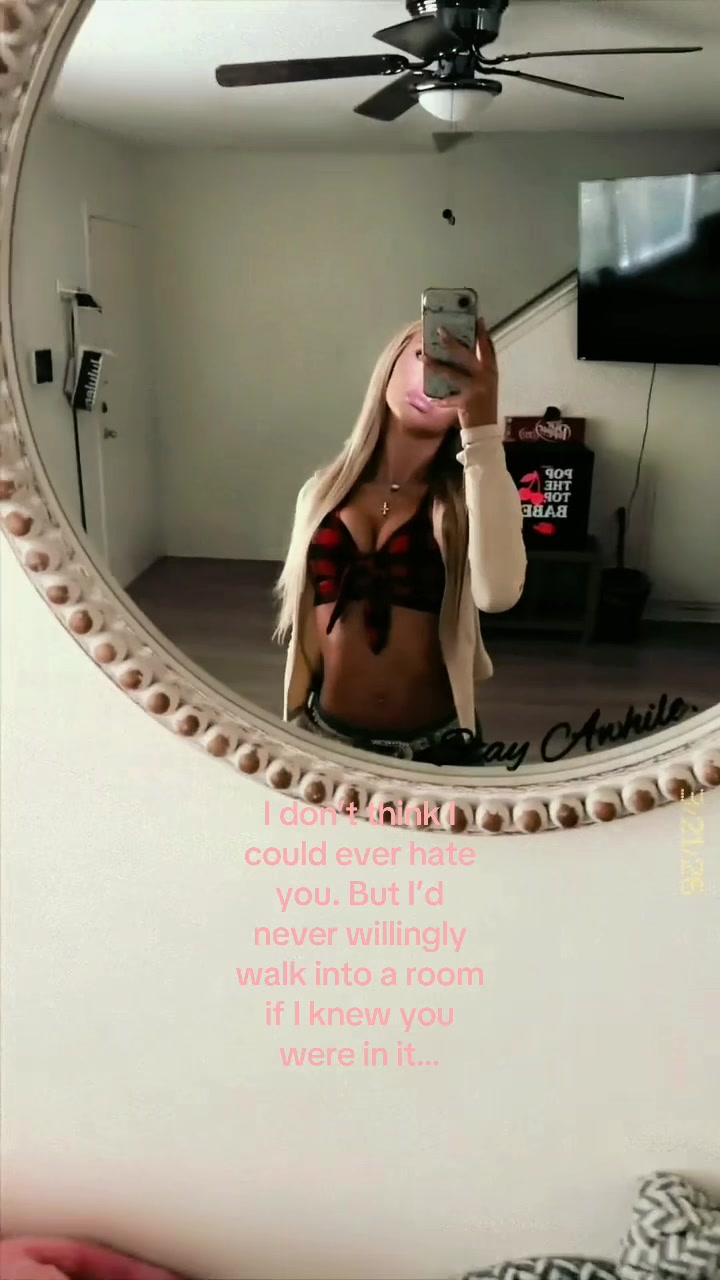 @JilianCamille