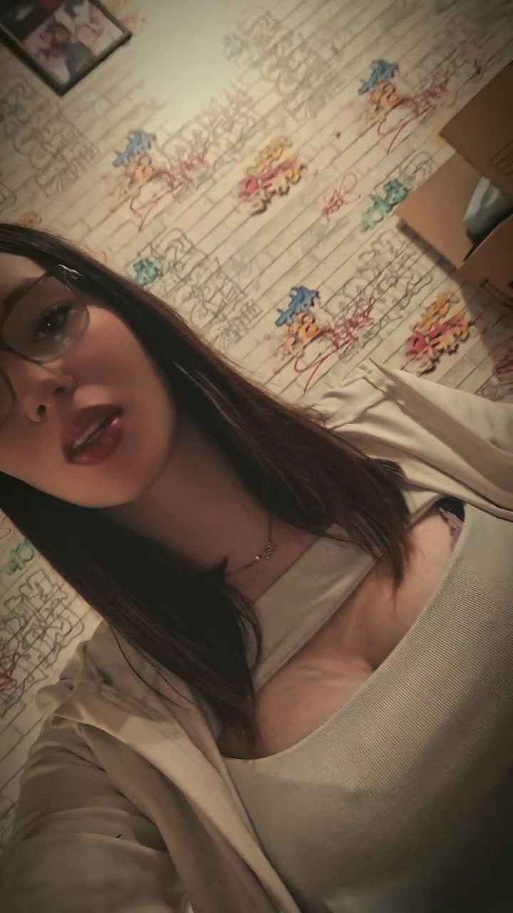 @y0urfavkimi_ brb