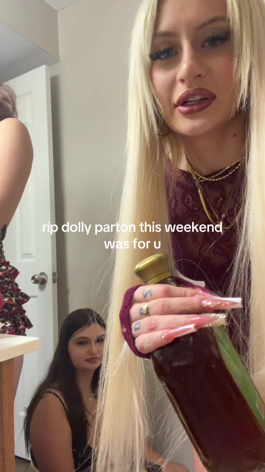 @iz 🥂💖