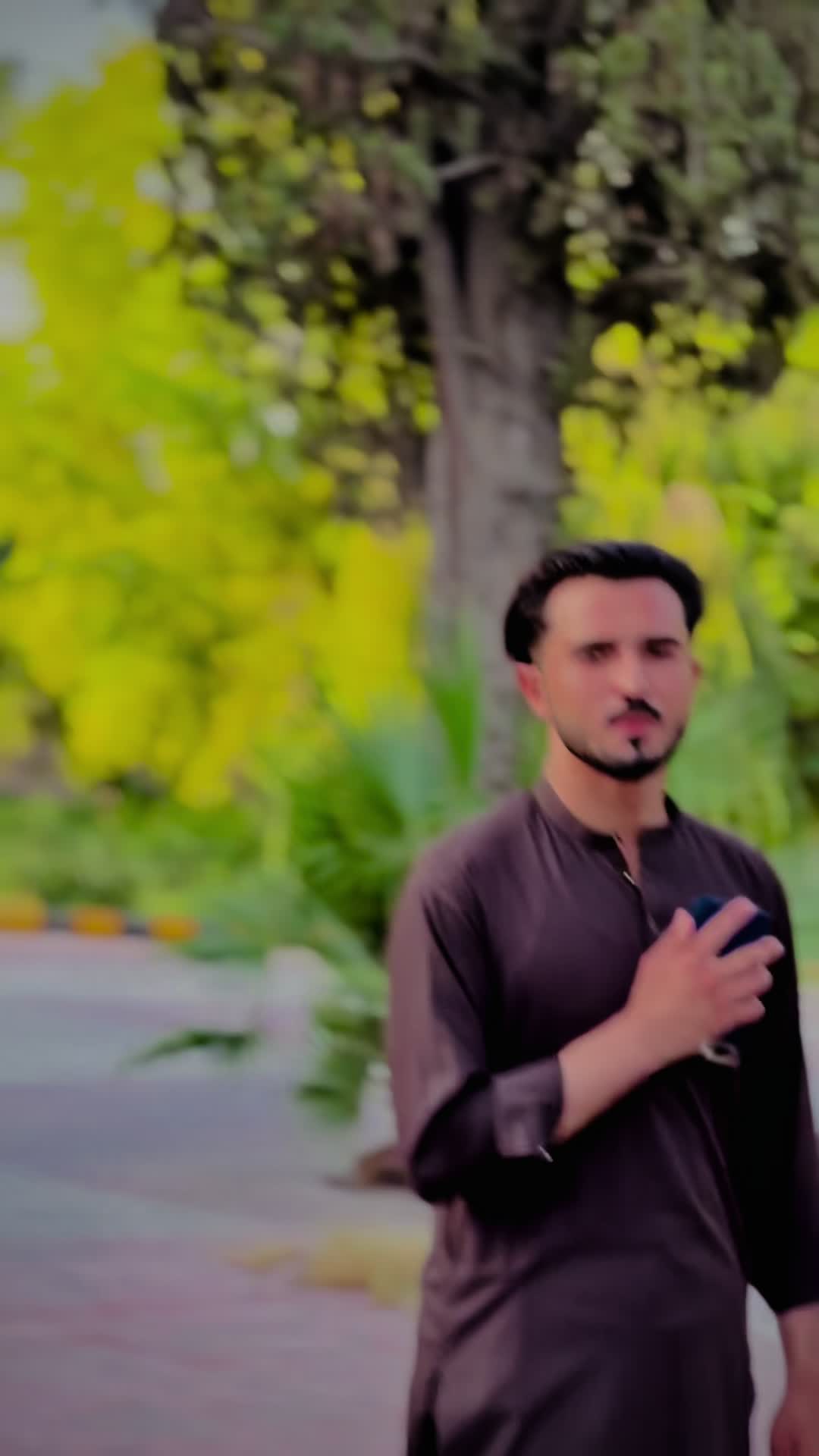 @ᴍʀ ꜱᴀᴍᴇᴇᴍ 🦅