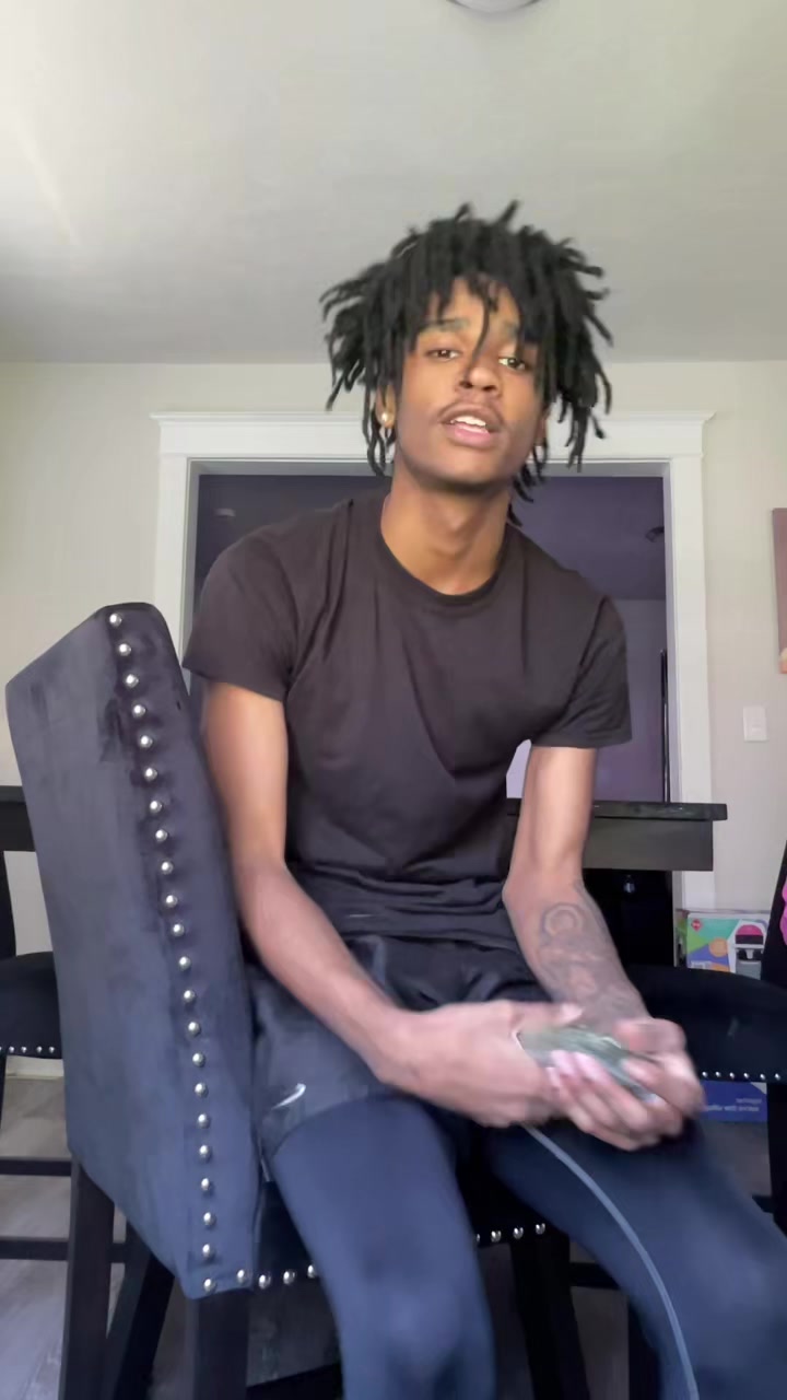 @anotherVisa🧑&zwj;🧑&zwj;🧒