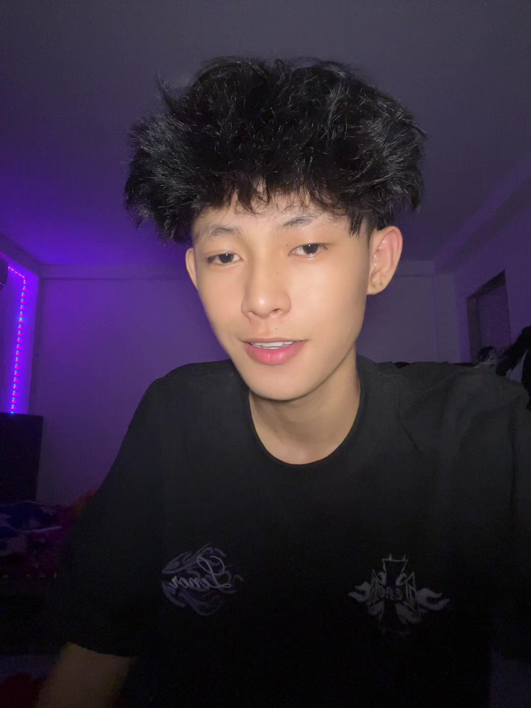 @CHHOŘNG~CHHOŘNG