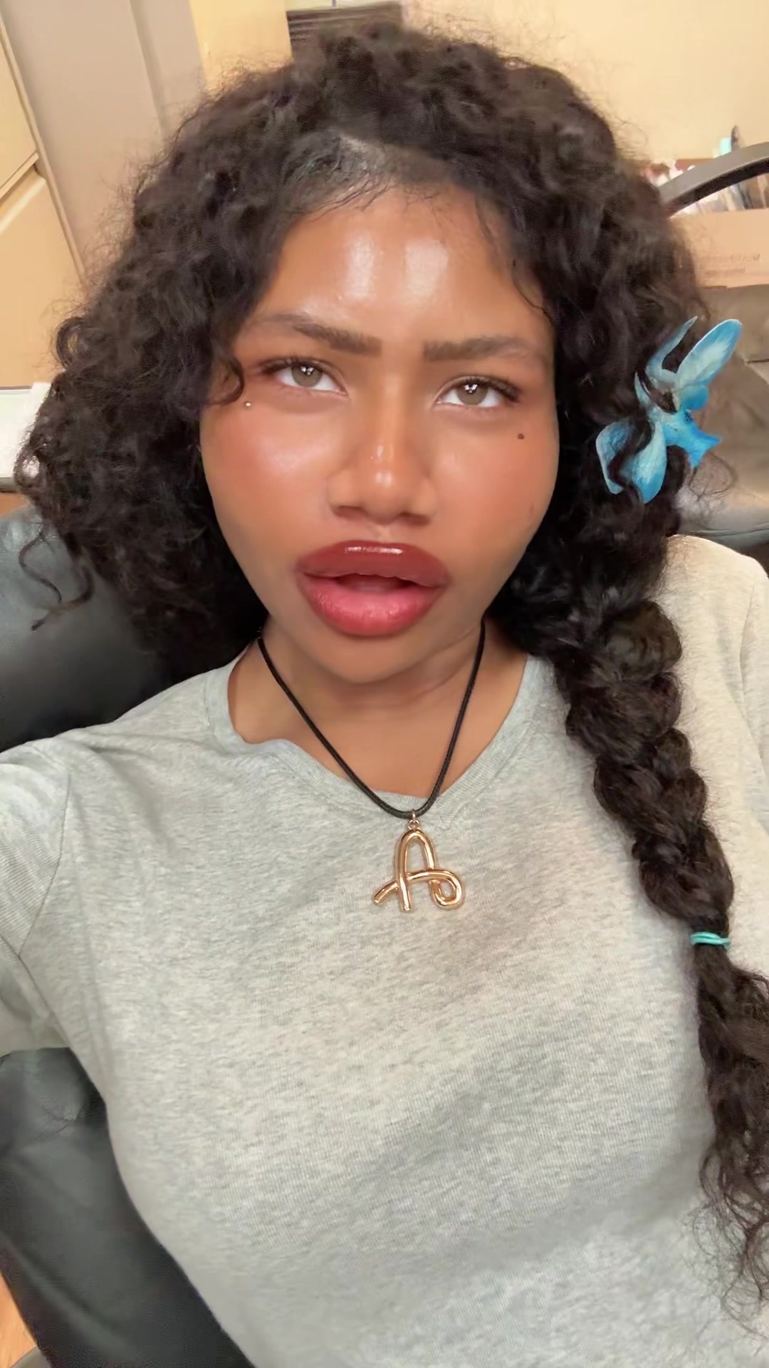 @Angel Leonoraah