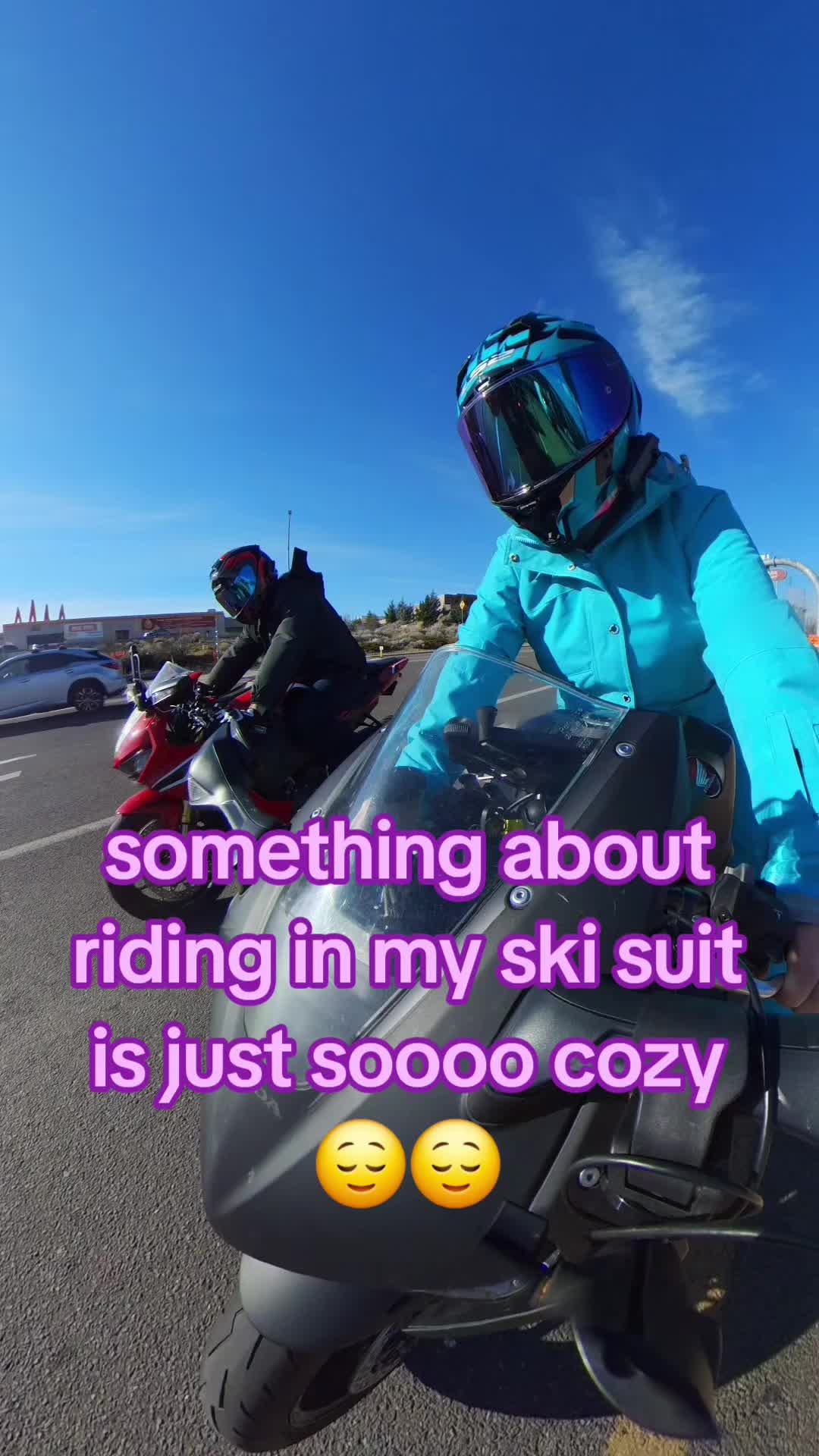 @r_skye27