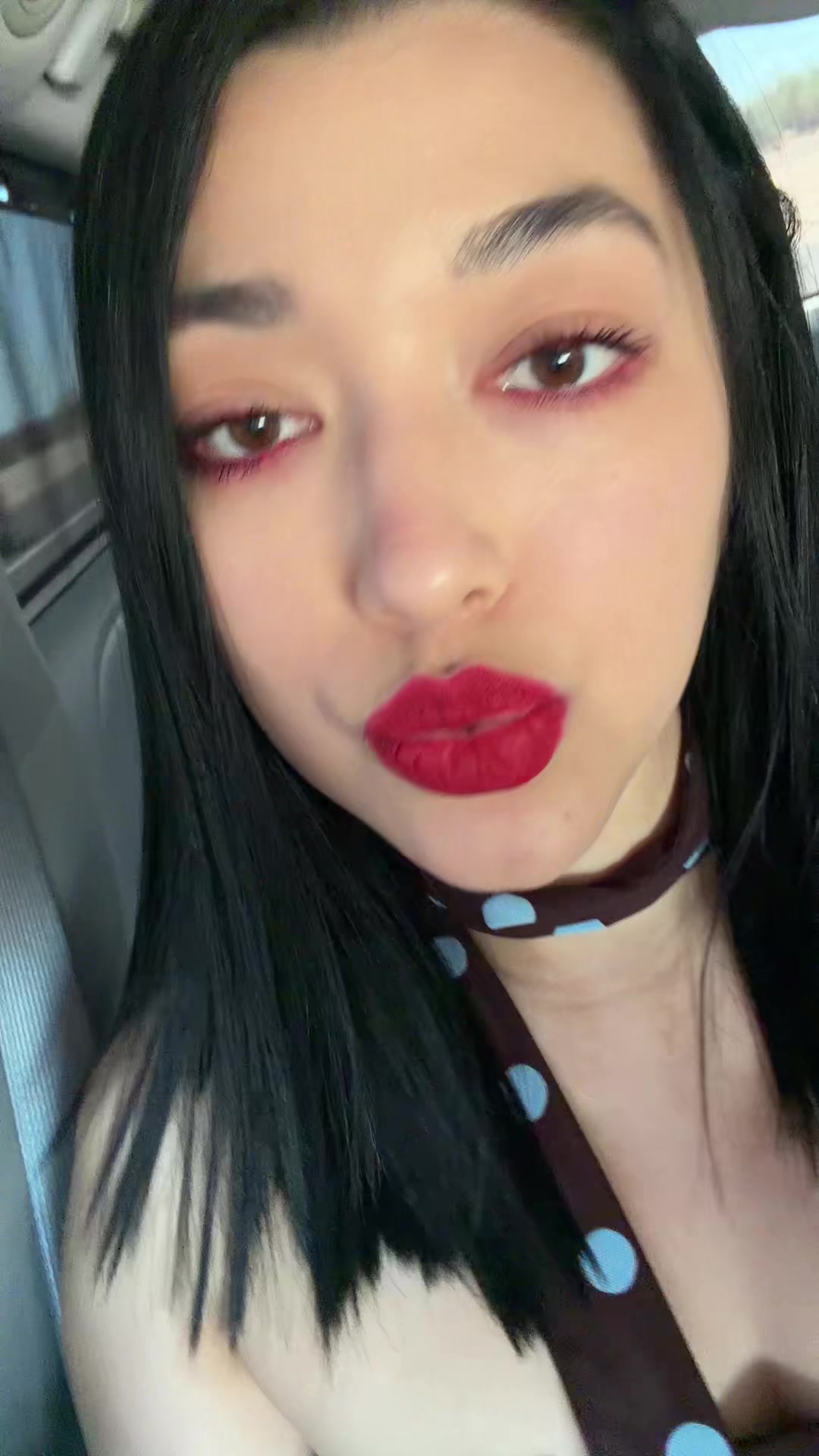 @lizflx_28