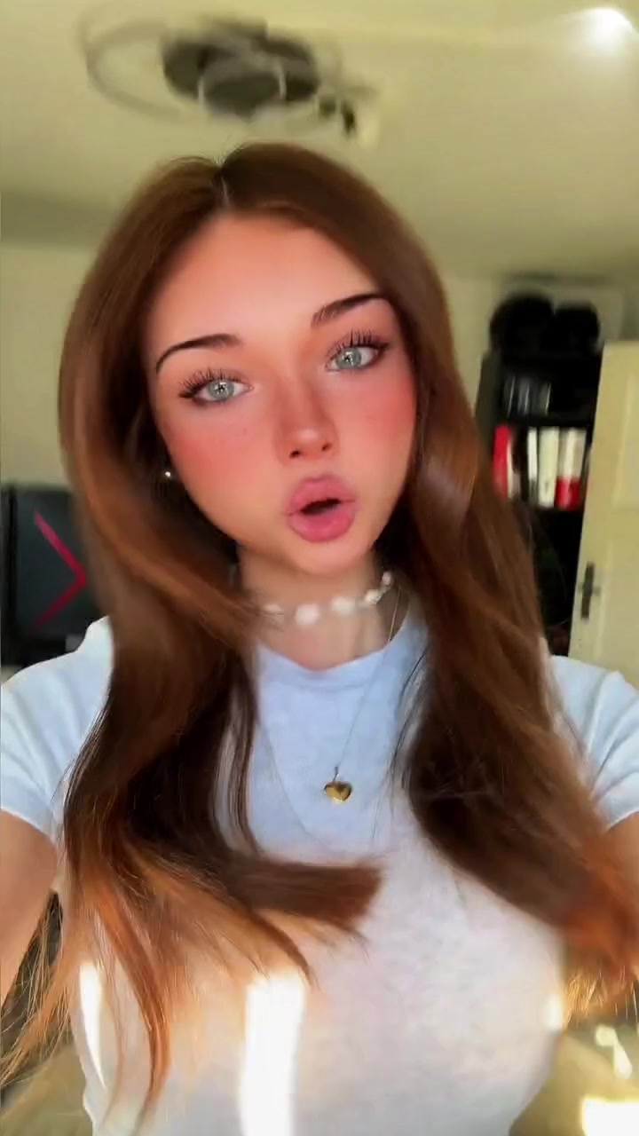 @Ella