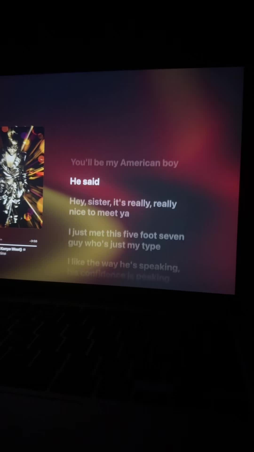 @🫐