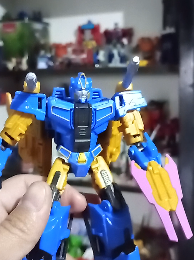 @El Decepticon Knockout