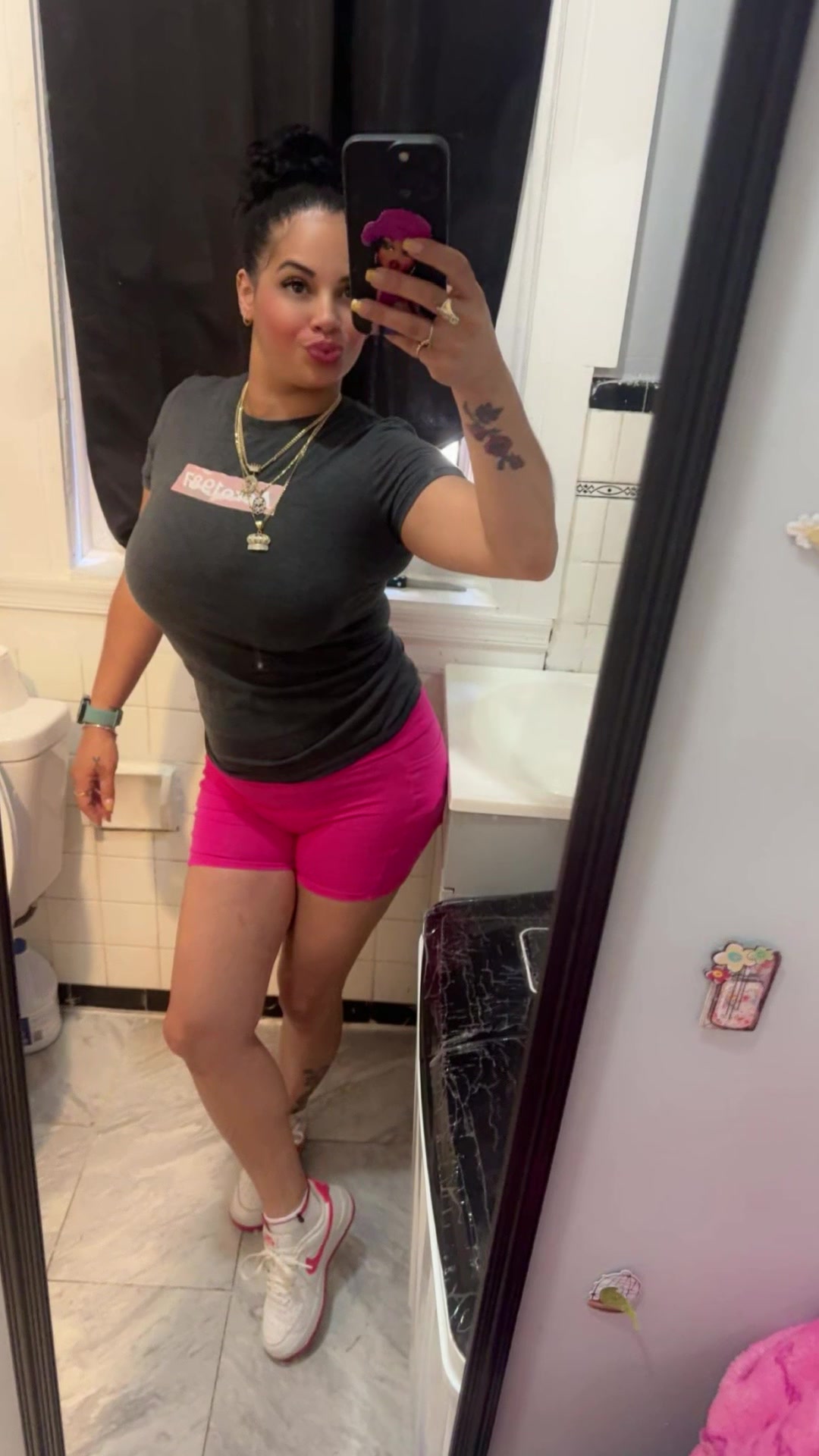 @Linda estrella 🔥🧨🔥