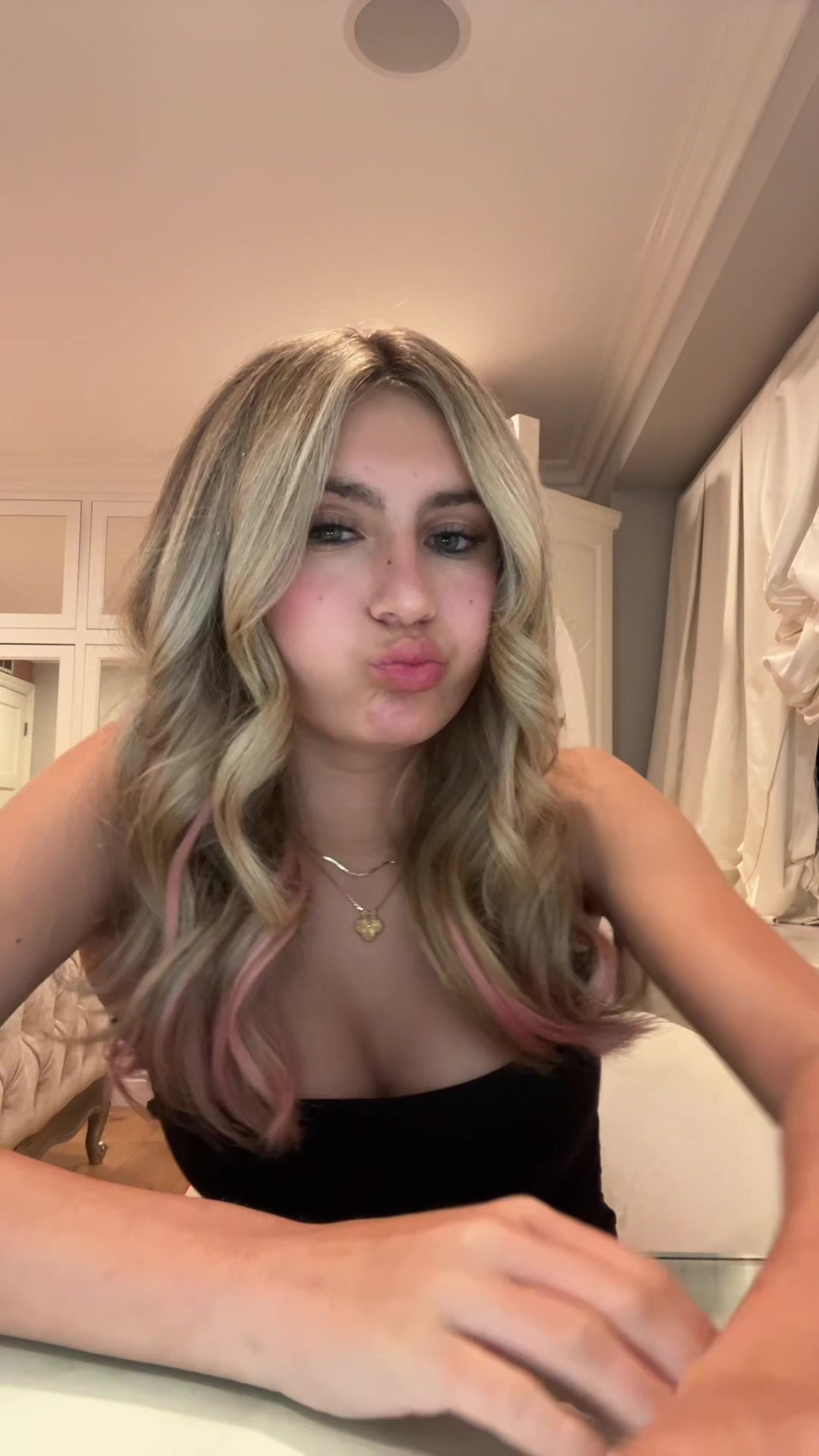 @Natalia spam 🦢🦢