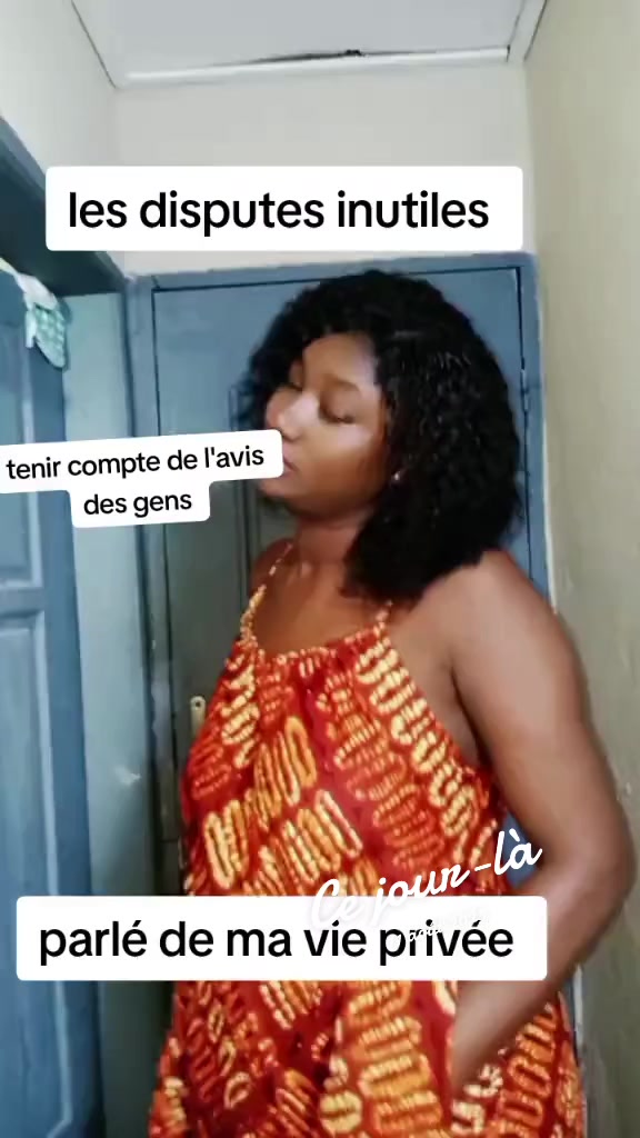 @EMMANUELLA LAVRI👑❤️✨💫
