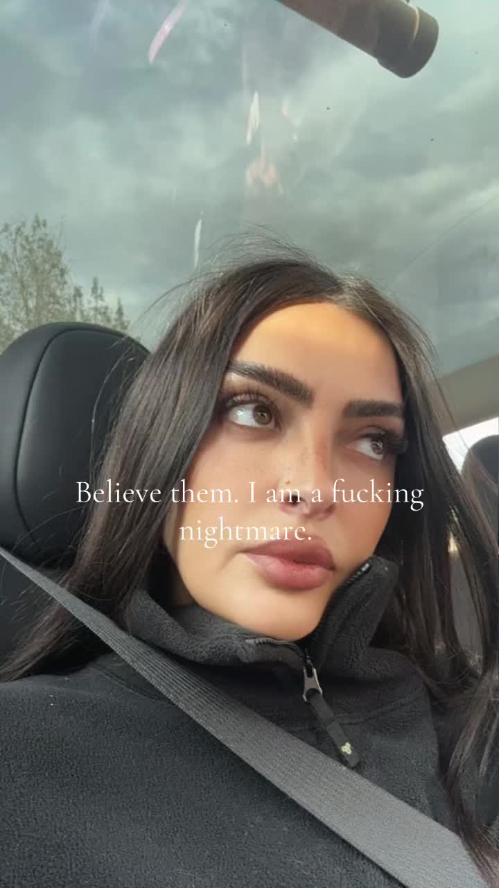 @Elle