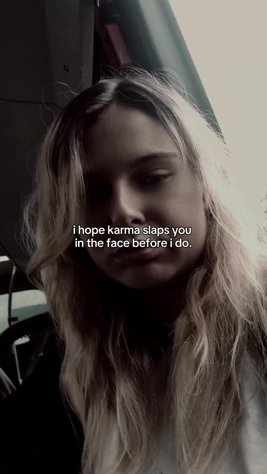 @𝕷𝖆𝖗𝖆🎀