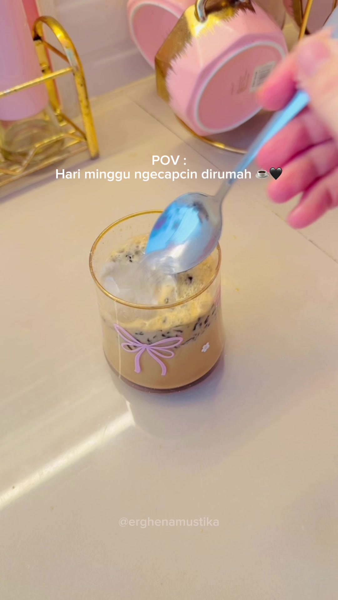 @IG : @erghenamustika