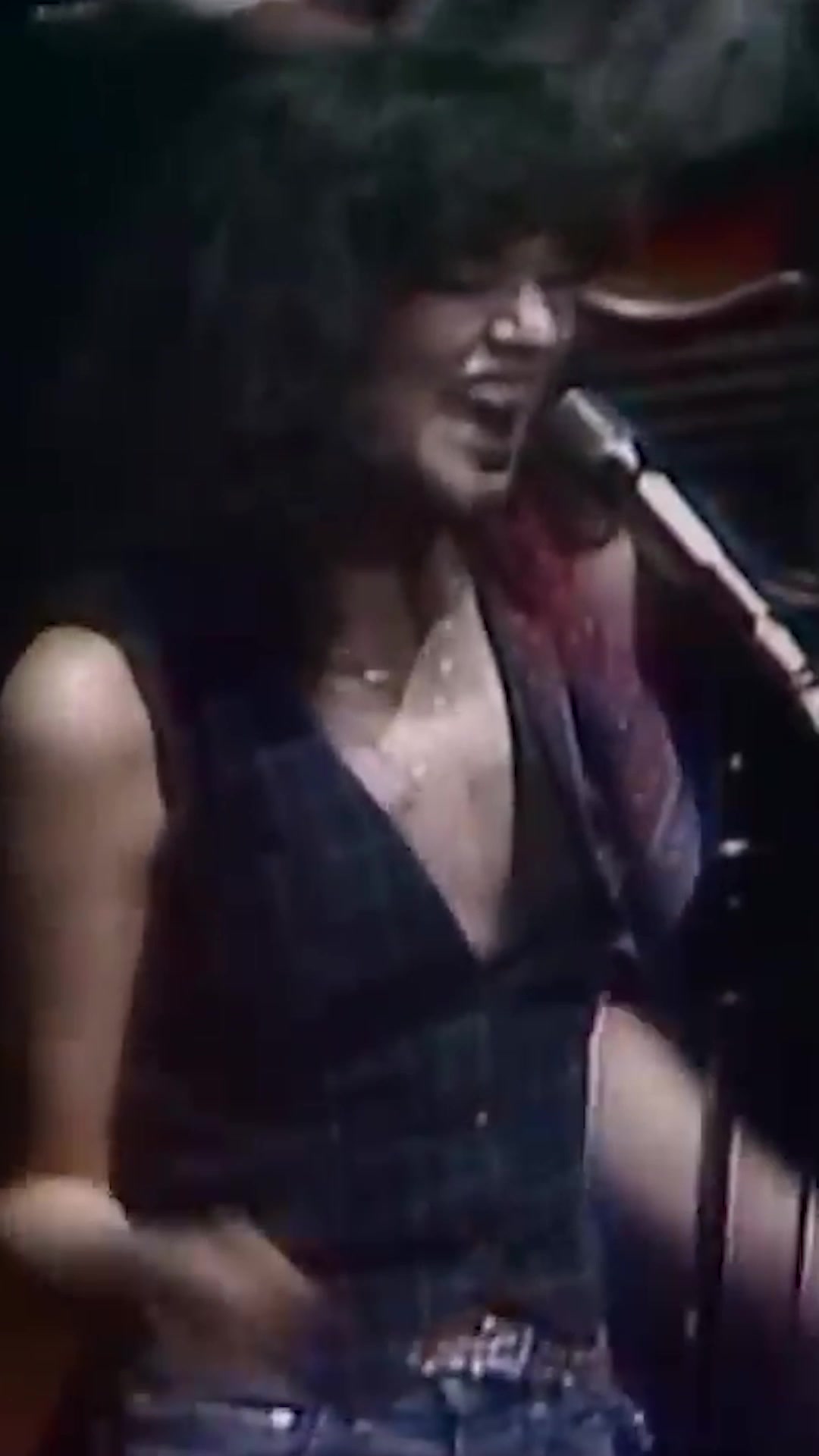 @Linda Ronstadt