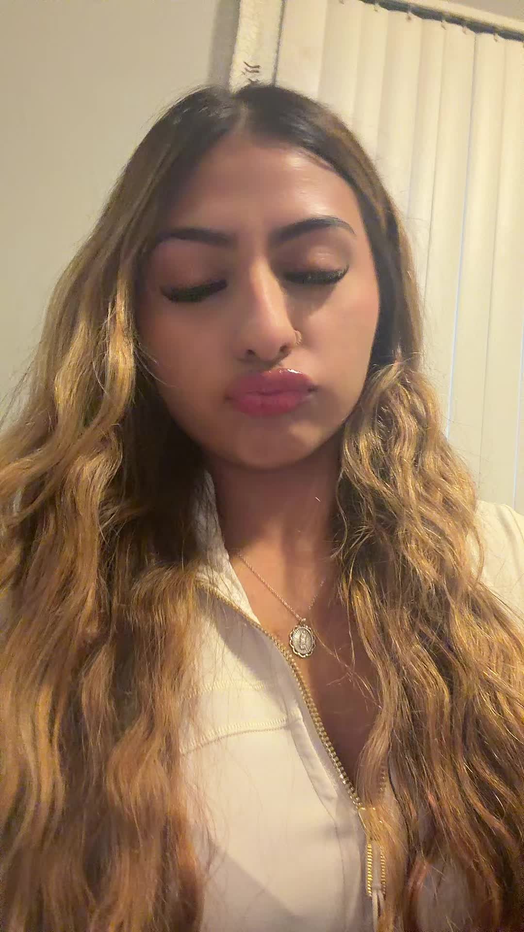 @justinesecret