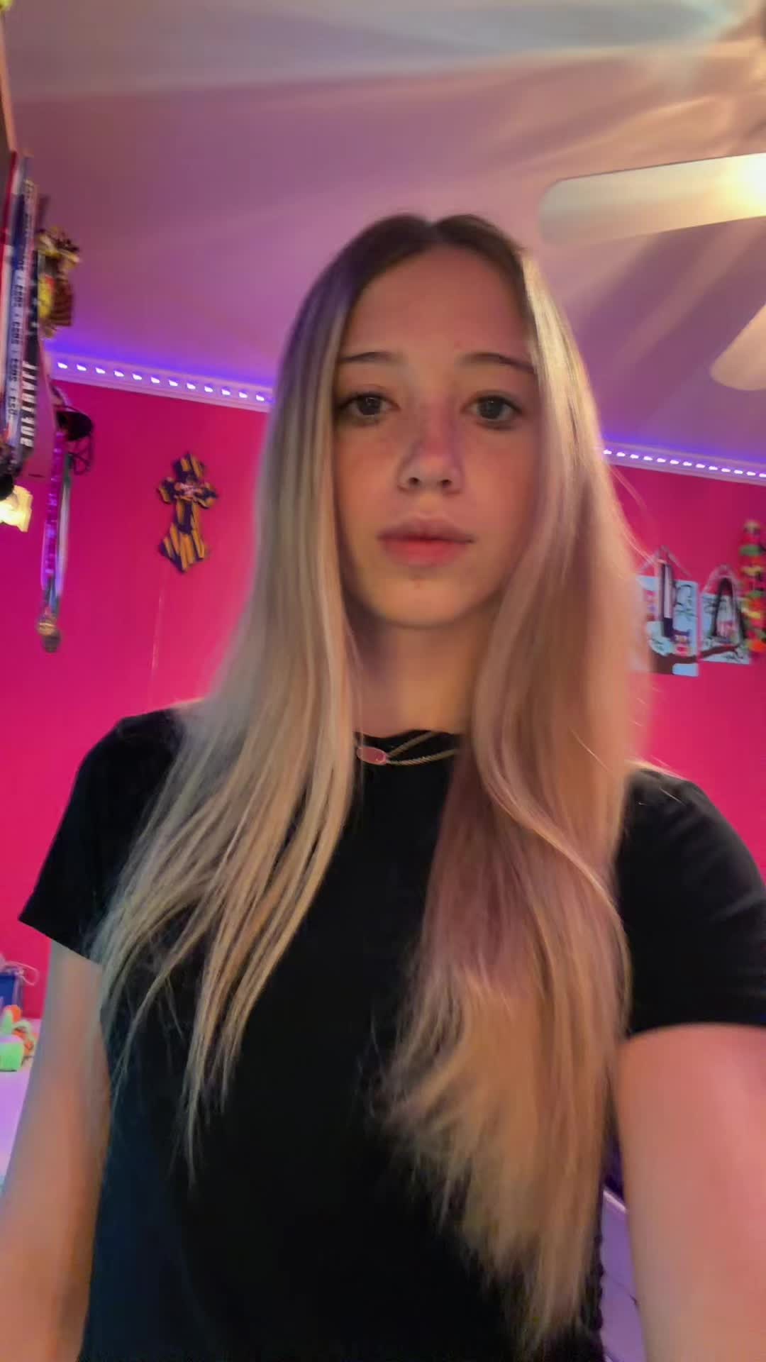 @✨🫰AshlynSpam🫰✨