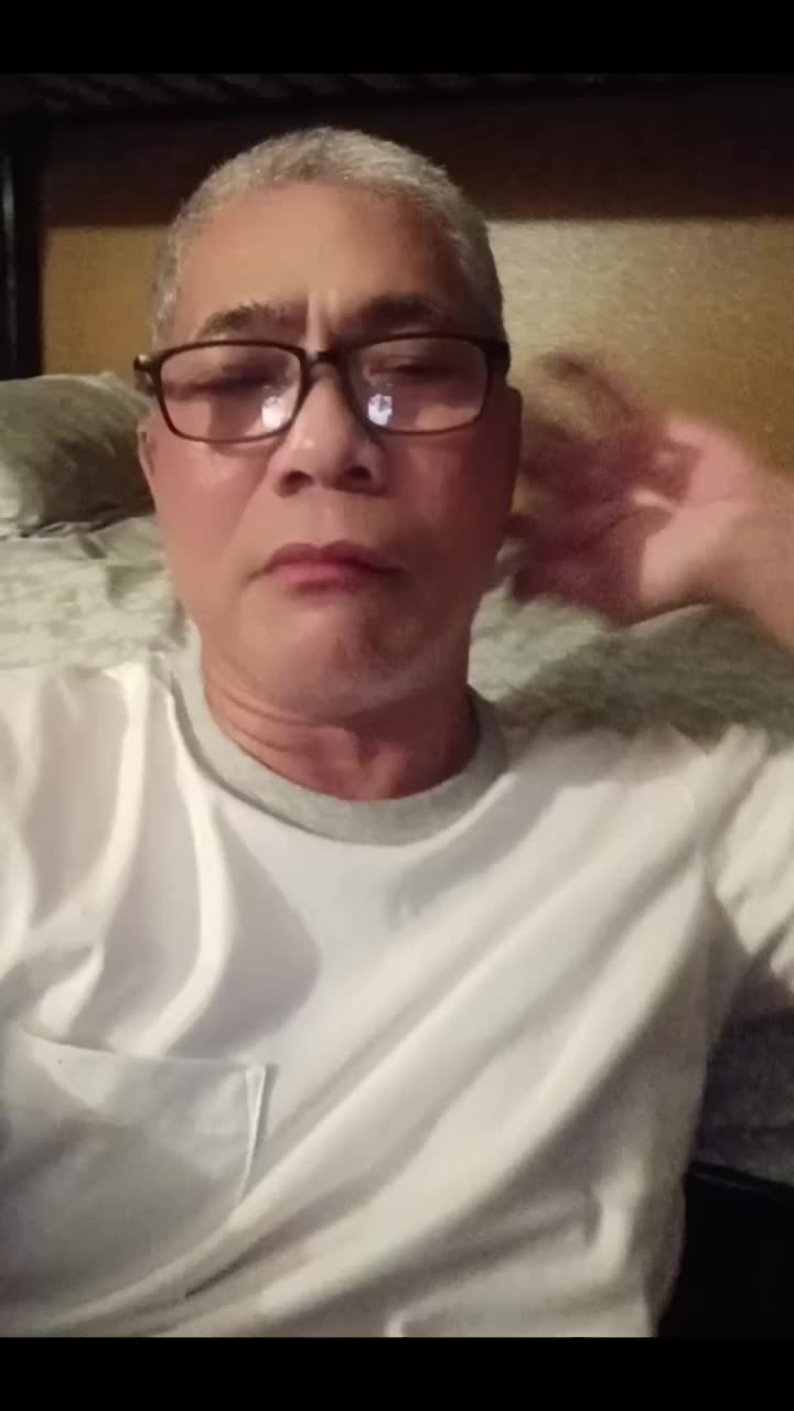 @Kneeroh