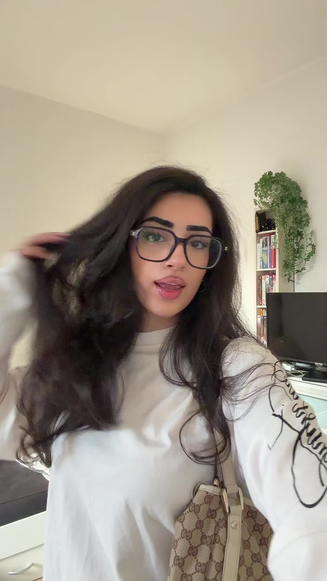 @هستی