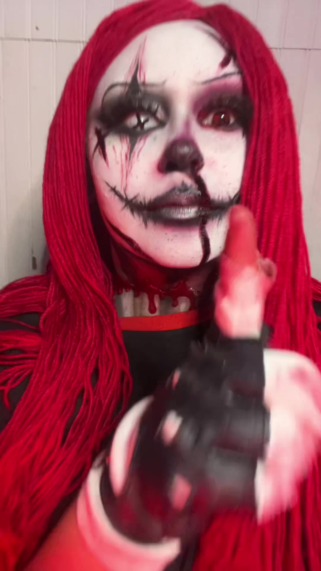 @Ellehalloween