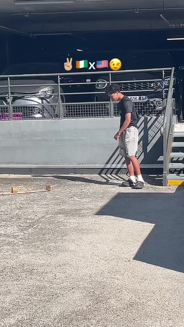 @zele&iuml;🇲🇬🇷🇪