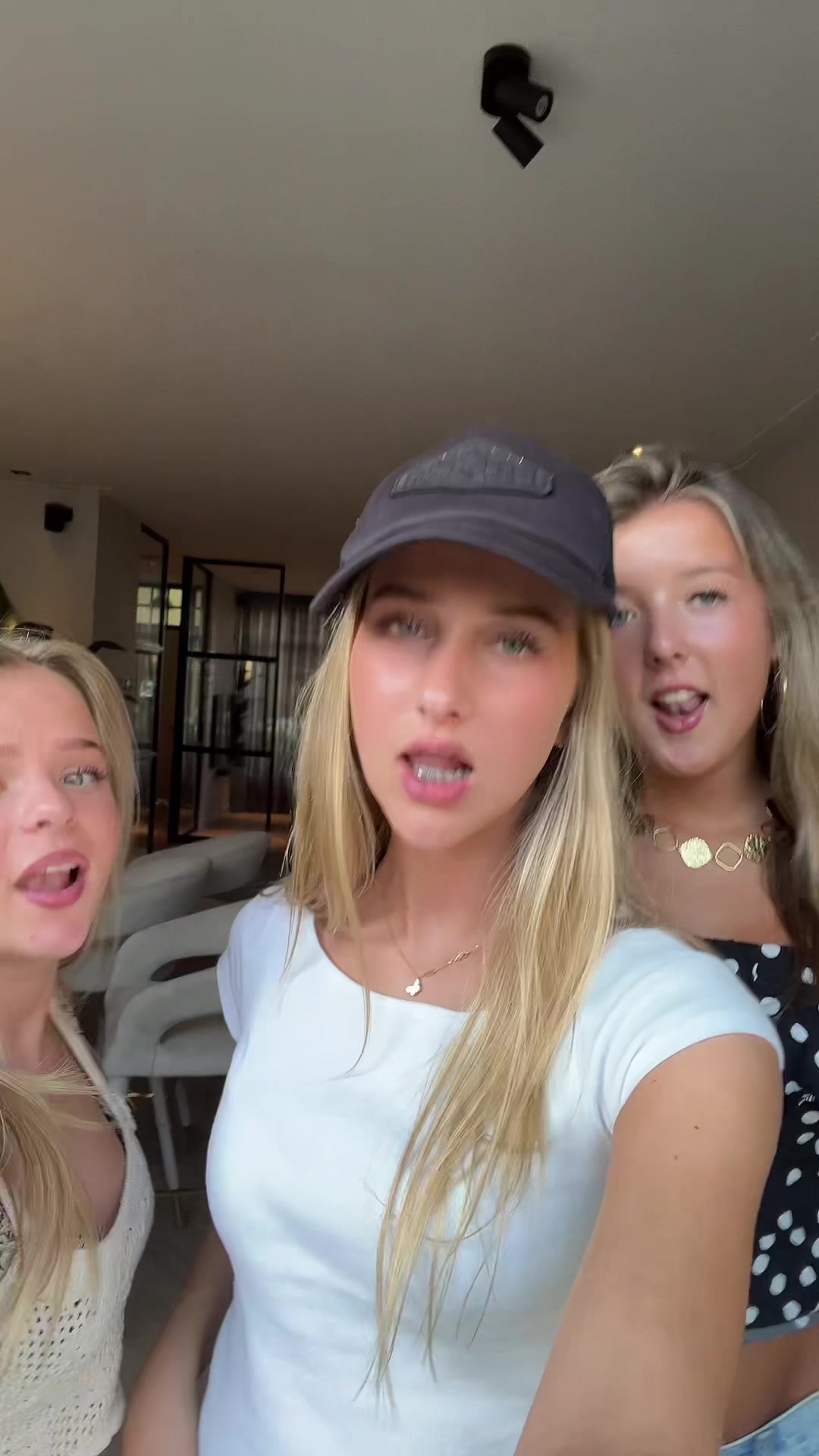 @LIV