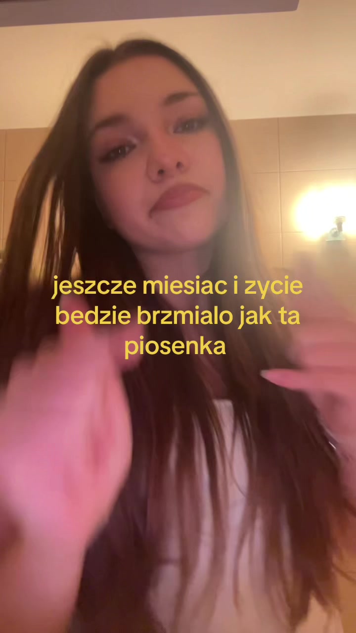 @🫰🏼