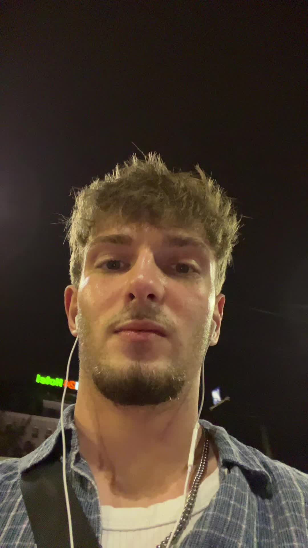 @2xmaxi