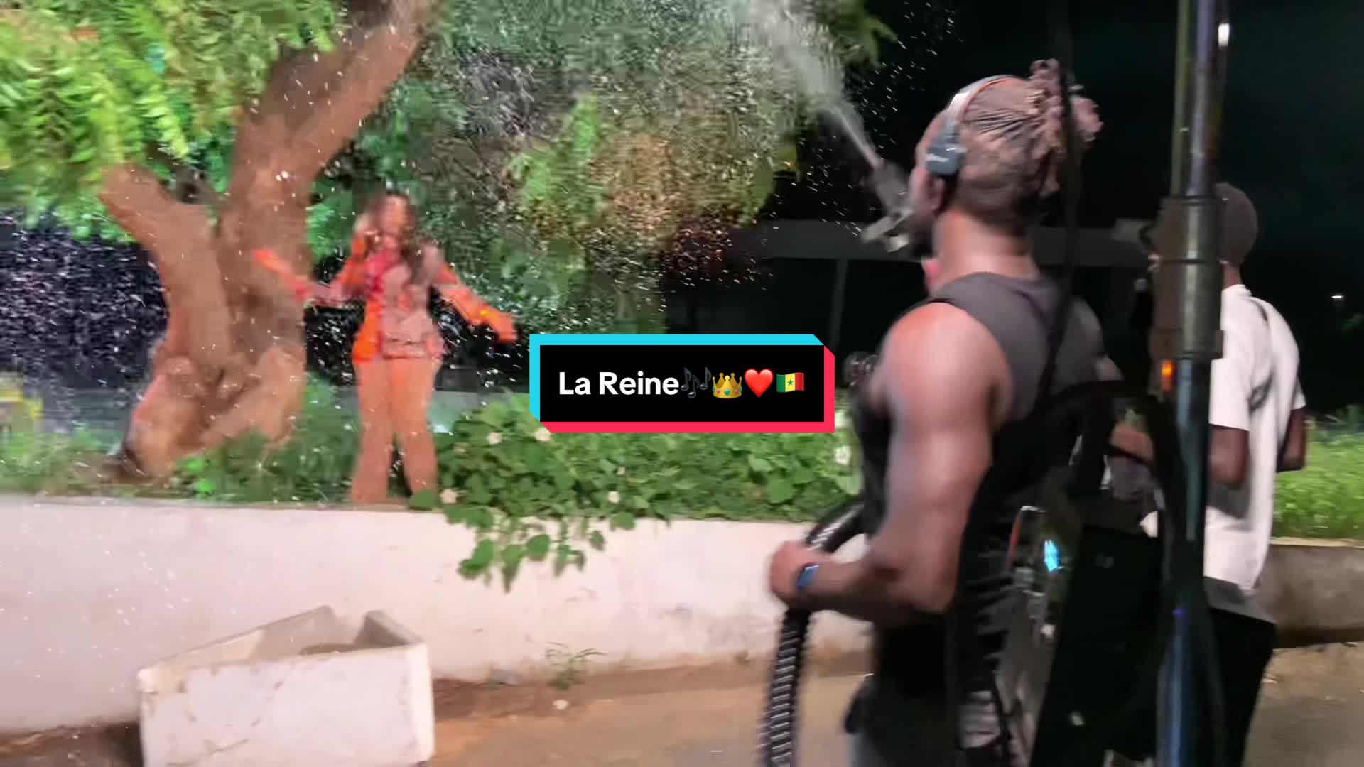 @🥷