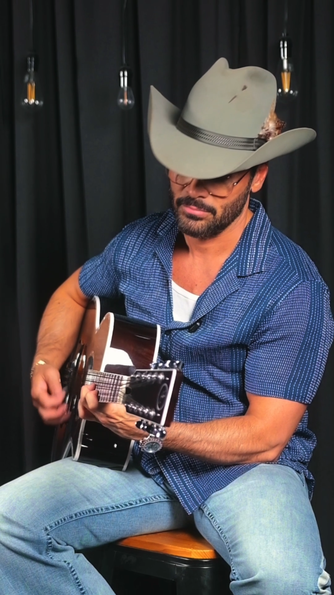 @Grupolaleyenda