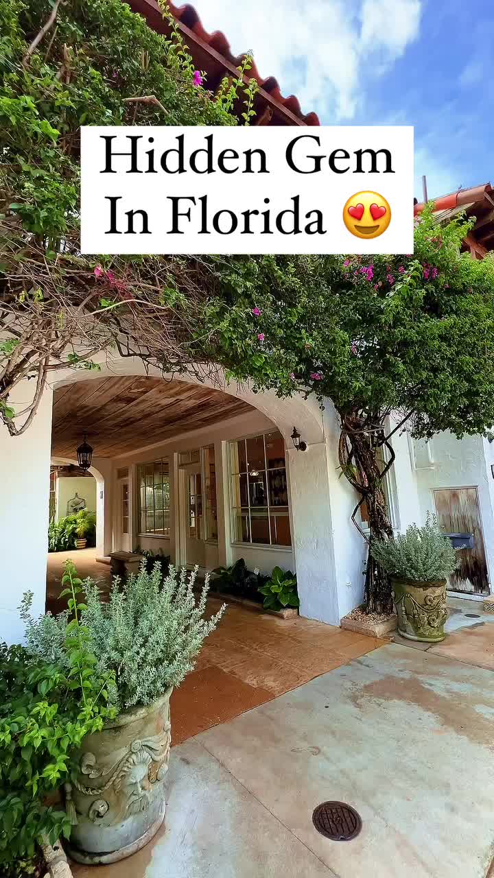 @thefloridaqueenie