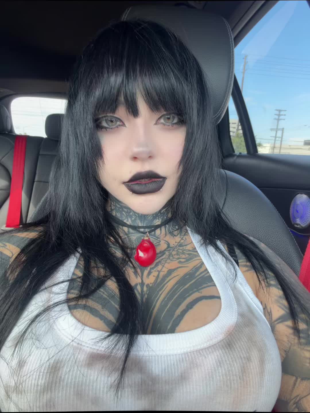 @mothertriplex
