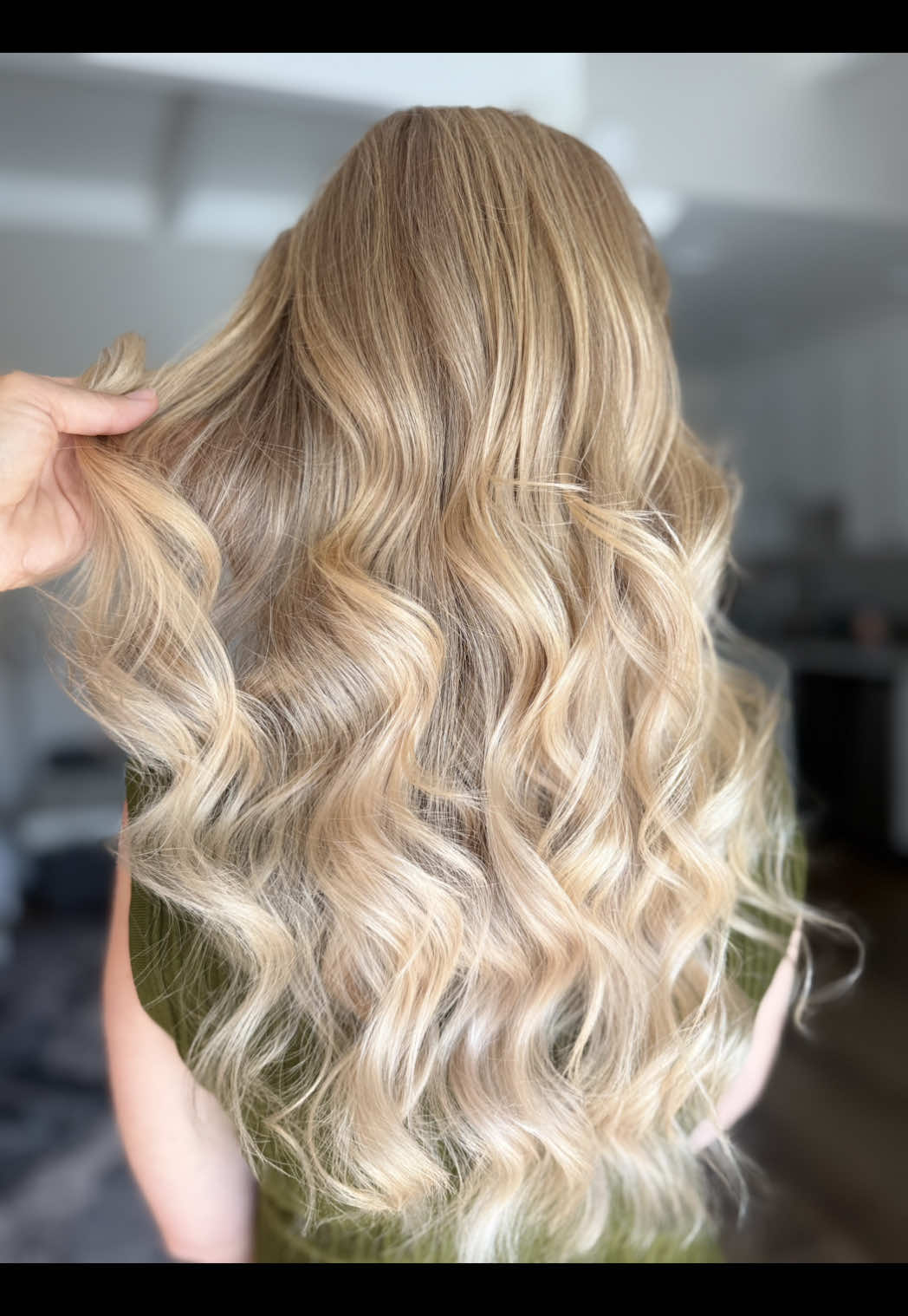@ELENA ZELENSKA