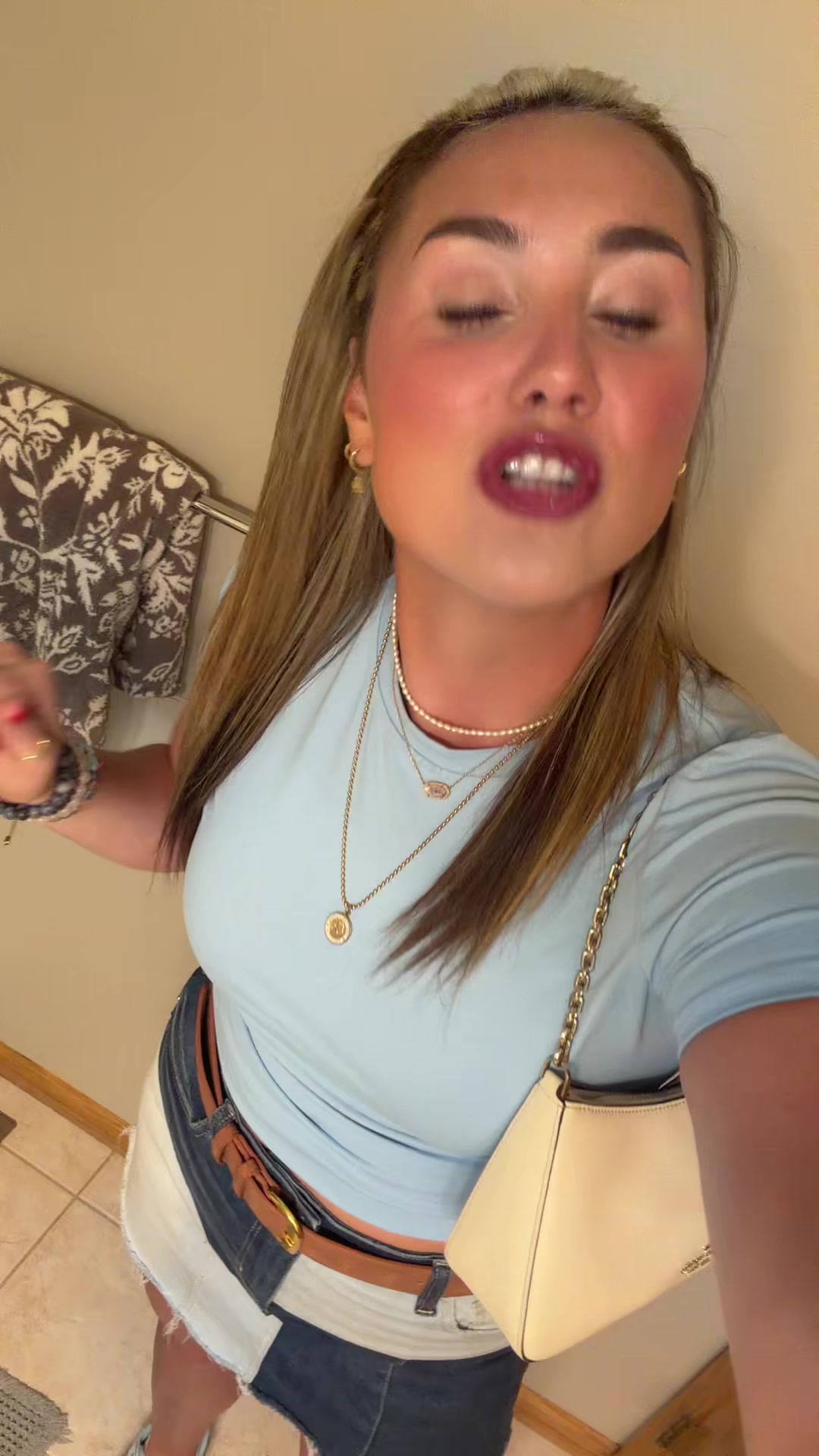 @lailasummers_