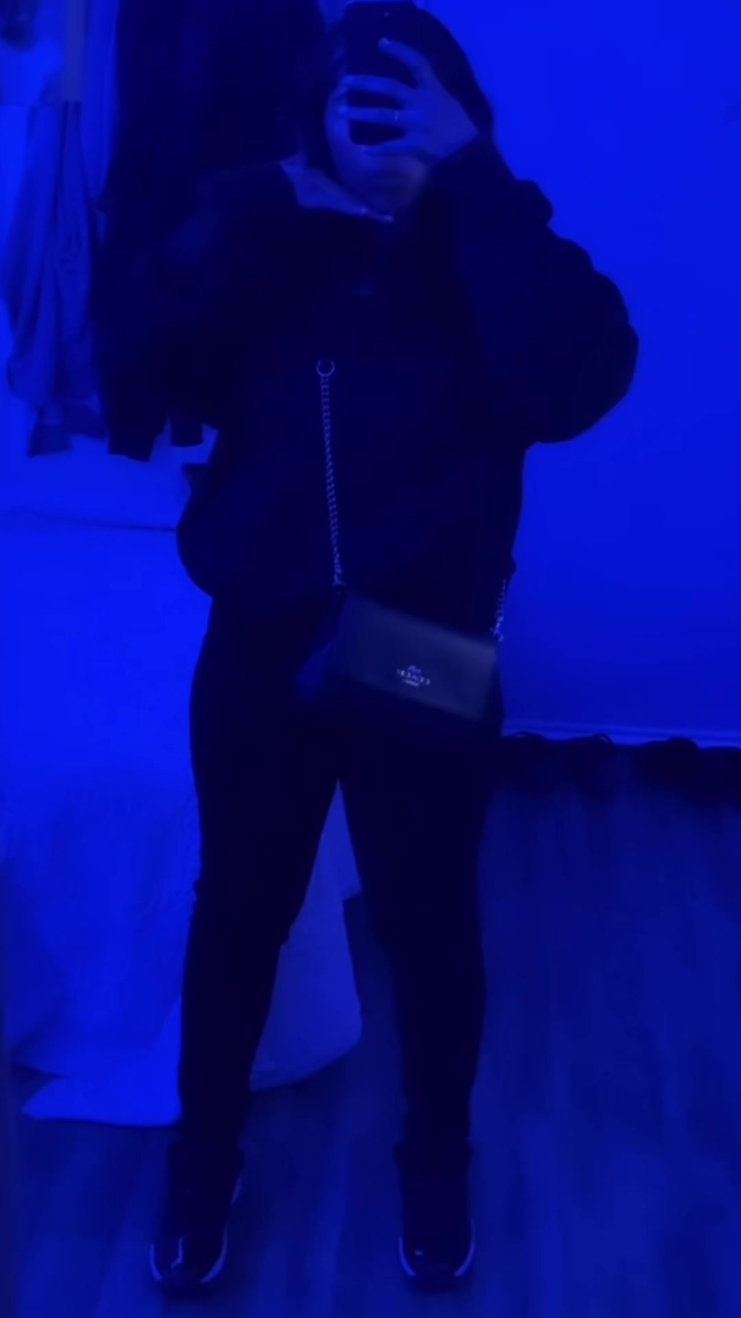 @ꨄ︎