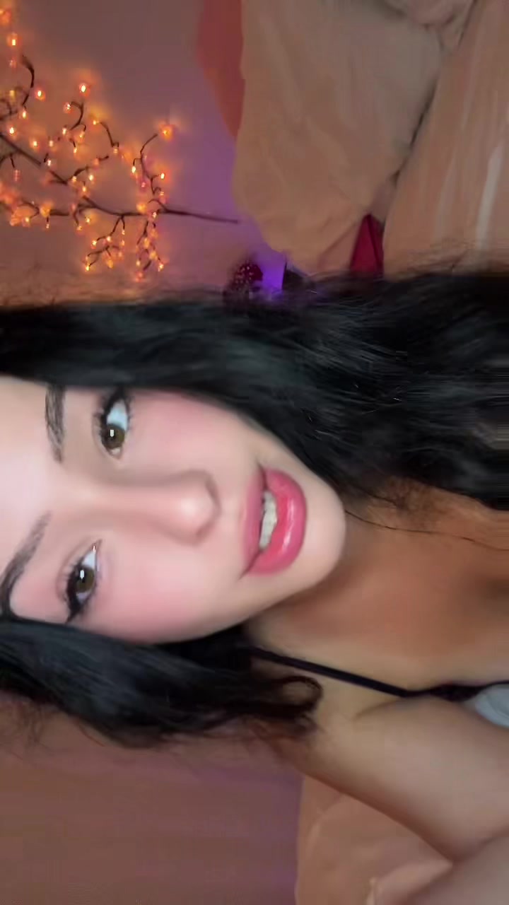 @😽